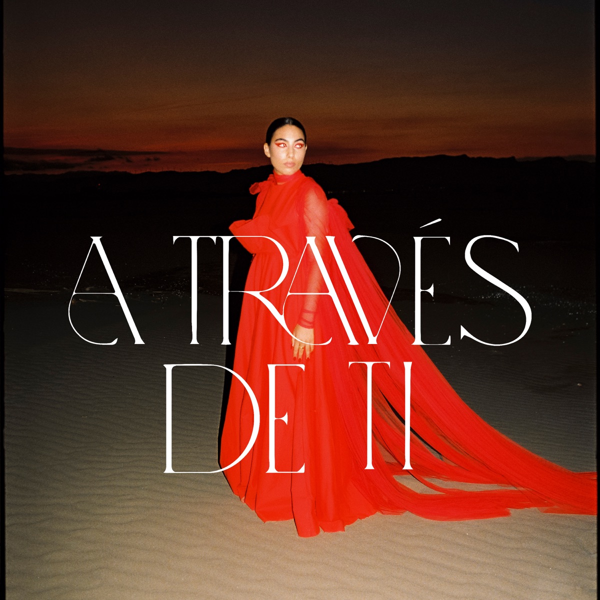 A través de ti - Single by María José Llergo album cover