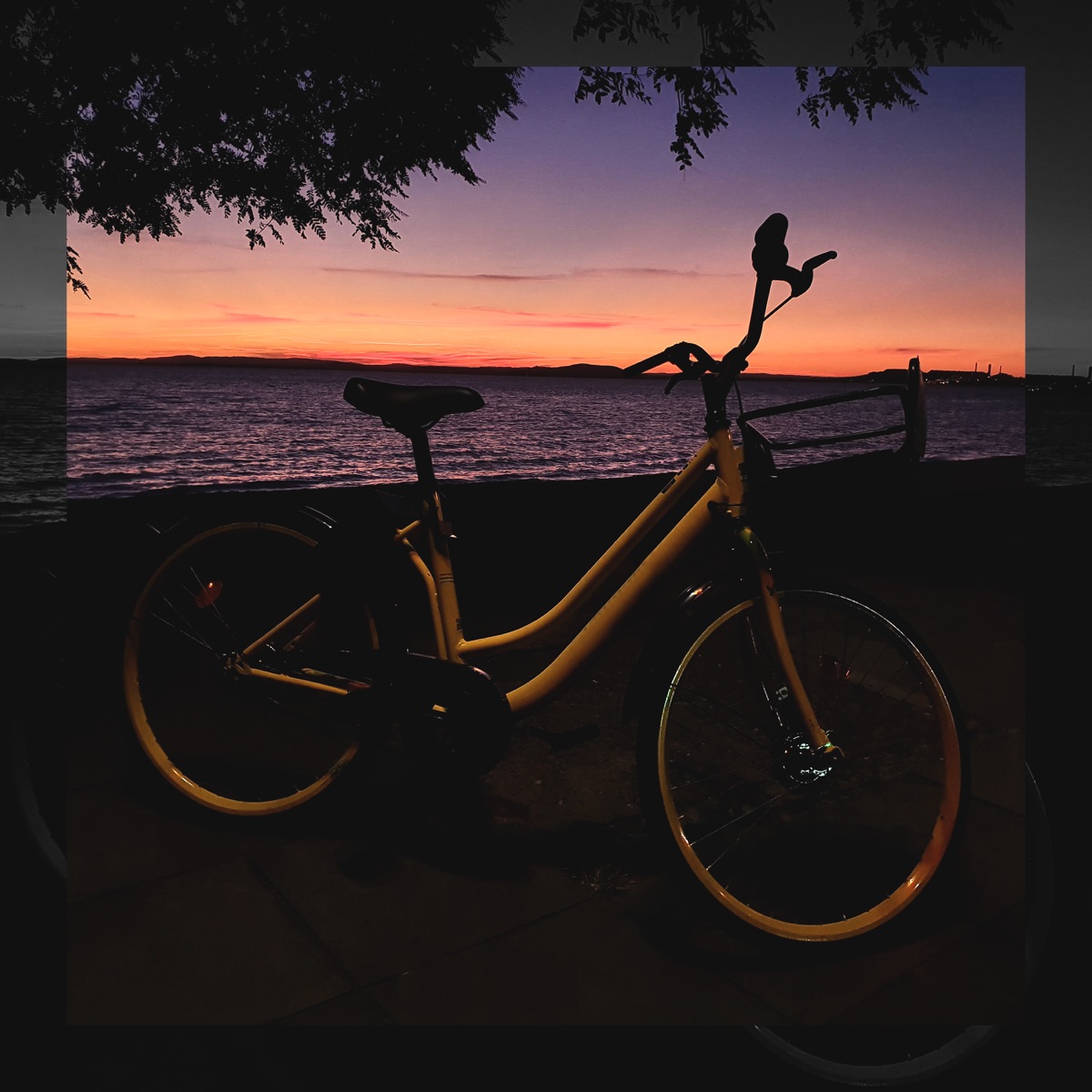 Journey - Single by colours in the dark album cover
