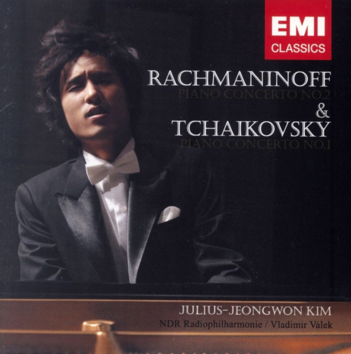 Rachmaninoff: Piano Concerto No. 2 – Tchaikovsky: Piano Concerto No. 1 by Julius-Jeong Won Kim, Vladimír Válek & NDR Radiophilharmonie album cover