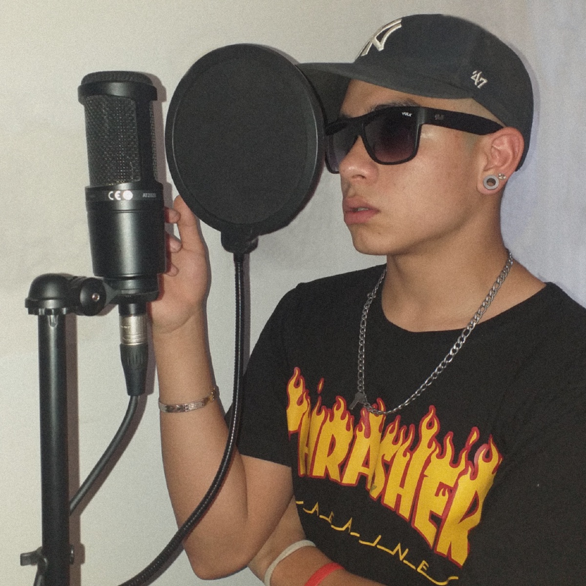 Amor y calle - Single by Young Thougt album cover