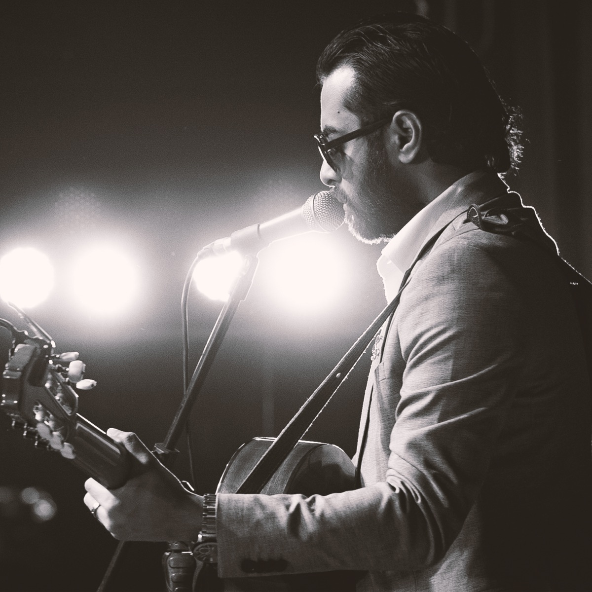 Bhalo Lage Na (Acoustic Version) - Single by Hridoy Khan album cover