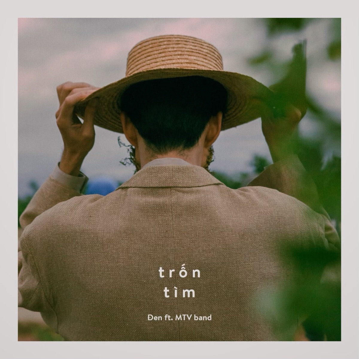 Trốn Tìm (feat. MTV band) - Single by Đen album cover