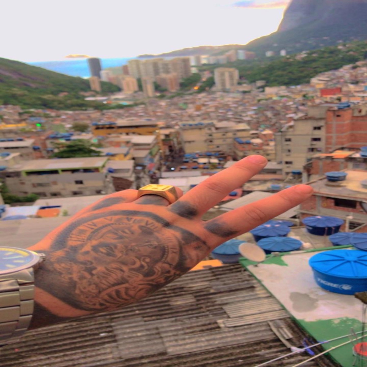 MTG Vem que aqui cê Toma (feat. Dj Luizin, Mc Gn Sheik, Mc Rick & Mc Morena) - Single by DJ Sammer album cover