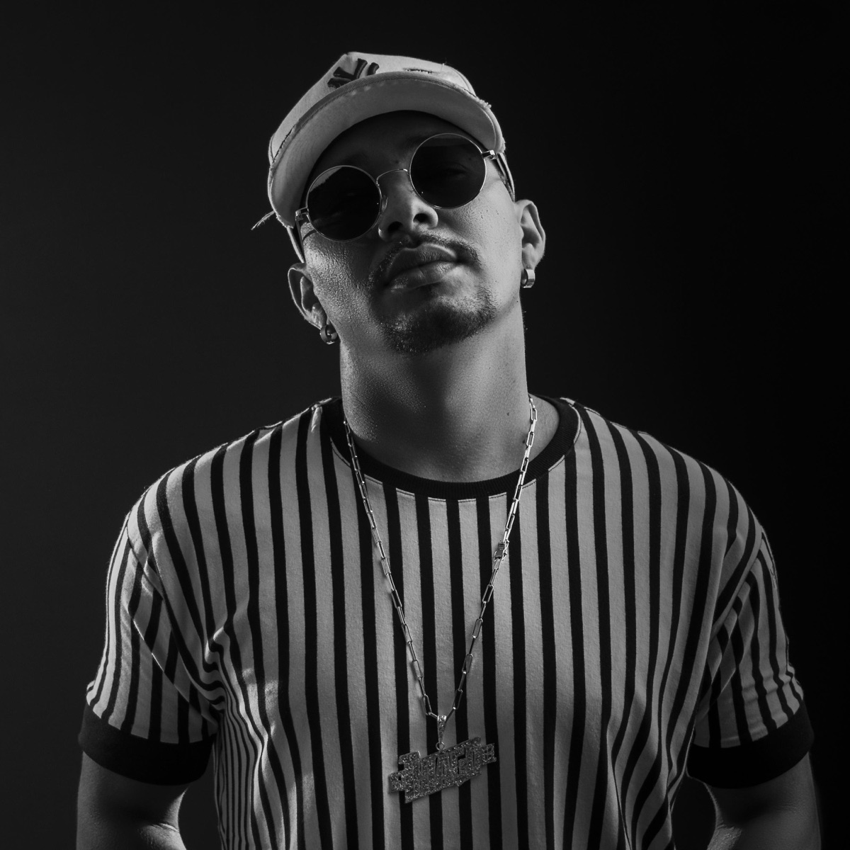 Mtg = Famosinha Do Beco - Single by DJ Thiago FB album cover