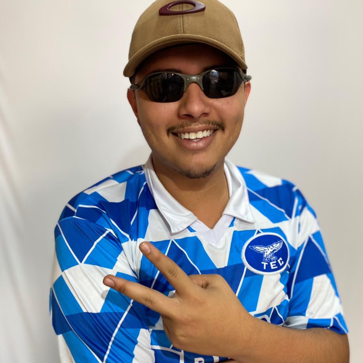 Tik Tok Mac Mac - Single by MC Bebeto Da 11 & DJ Matheus Original album cover