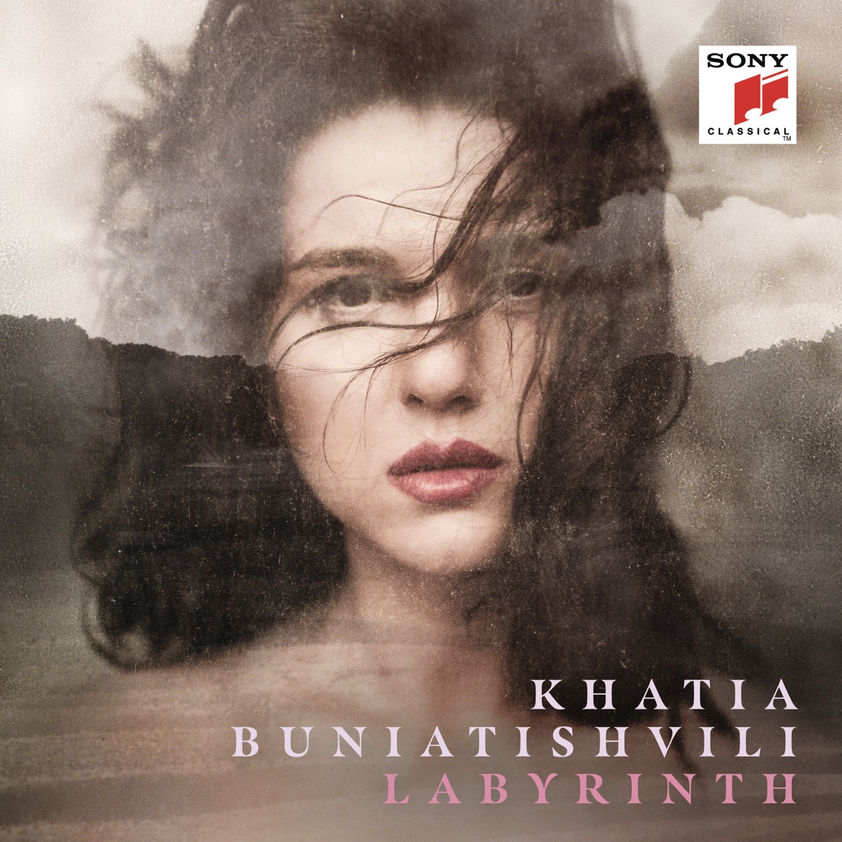 Labyrinth by Khatia Buniatishvili album cover