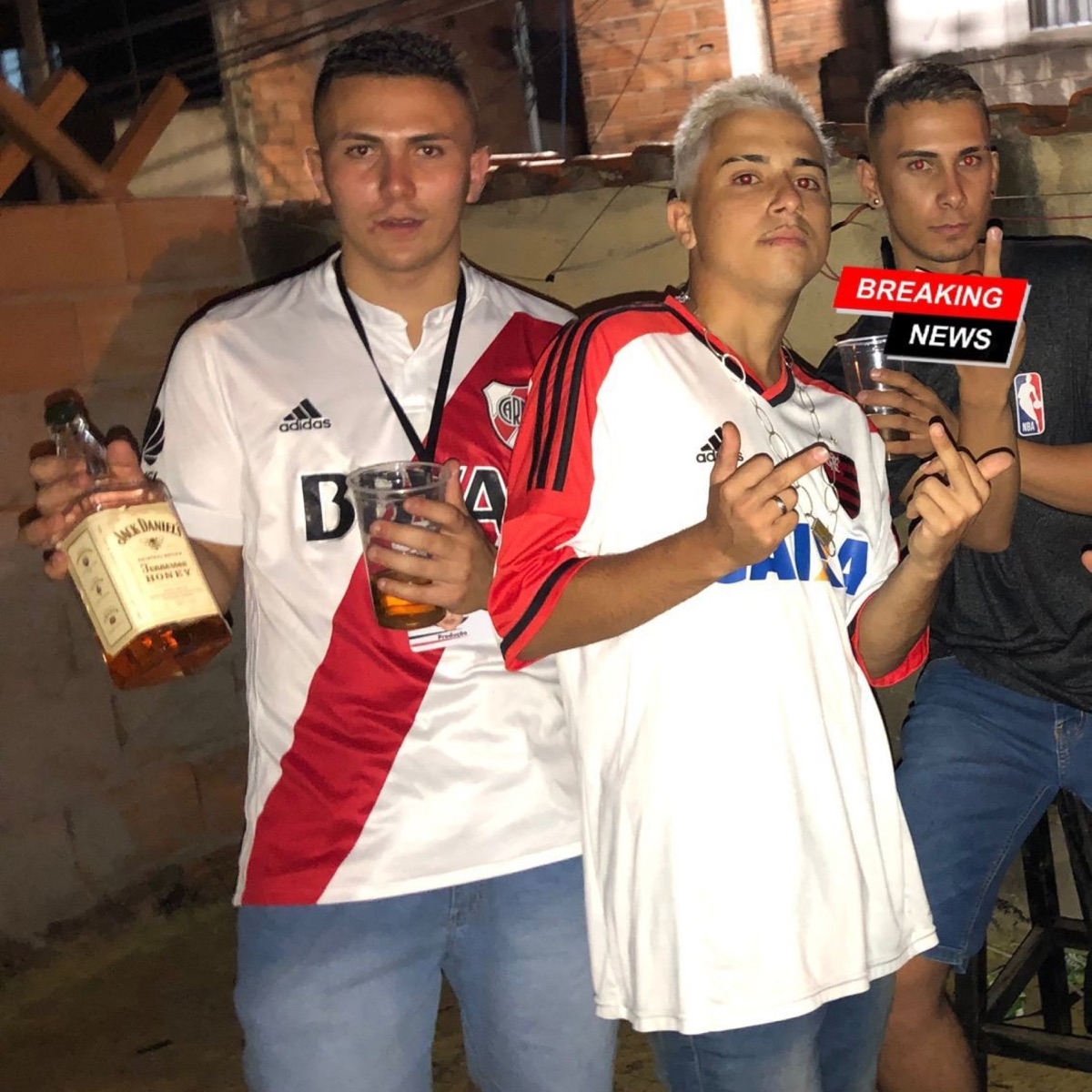 MEGA FODE COM OS CRIAS - Single by DJ GUZIN album cover