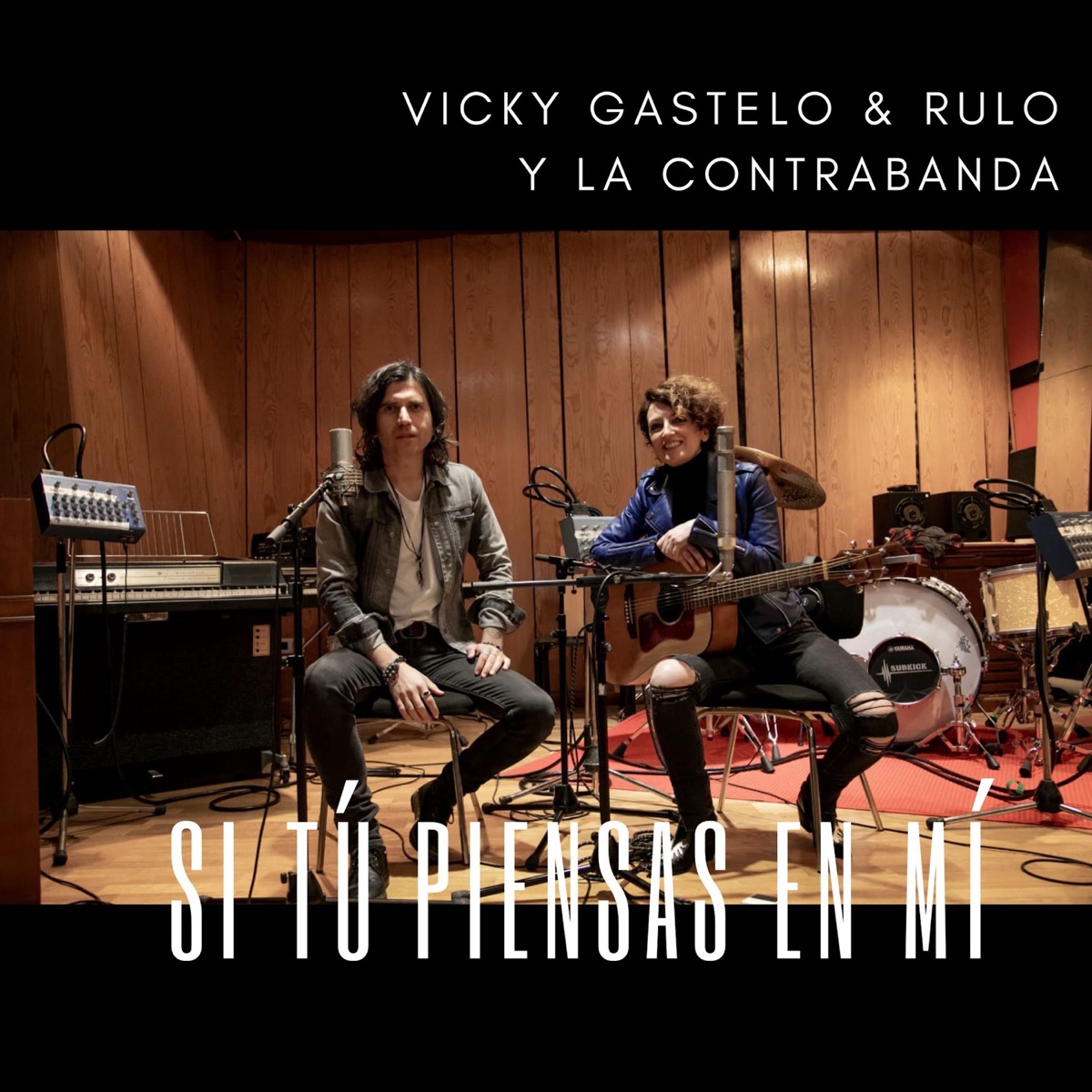 Si Tú Piensas en Mí - Single by Vicky Gastelo & Rulo y la Contrabanda album cover