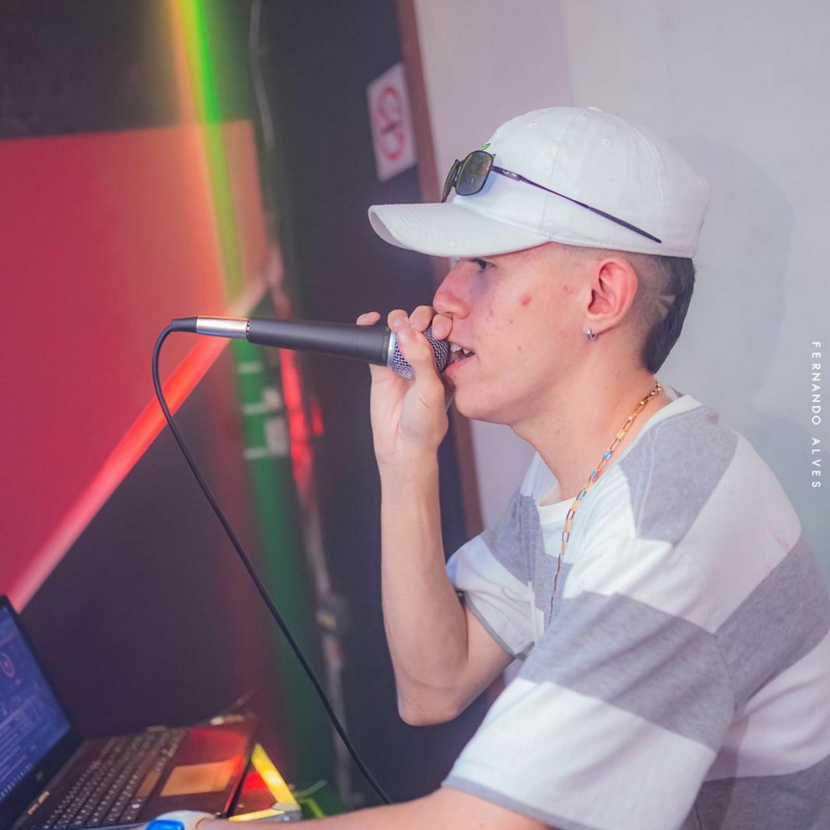 Eu Chamei Ela Pra Brotar, Vem Pro Serrão (feat. MC TH, Mc Fael Halls, MC Flavinho, Mc Rkosta & MC Morena) - Single by DJ BIEL PRADO album cover