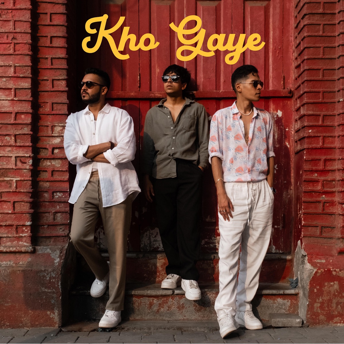 Kho Gaye - Single by RUUH, Adarsh Gourav & JOH album cover