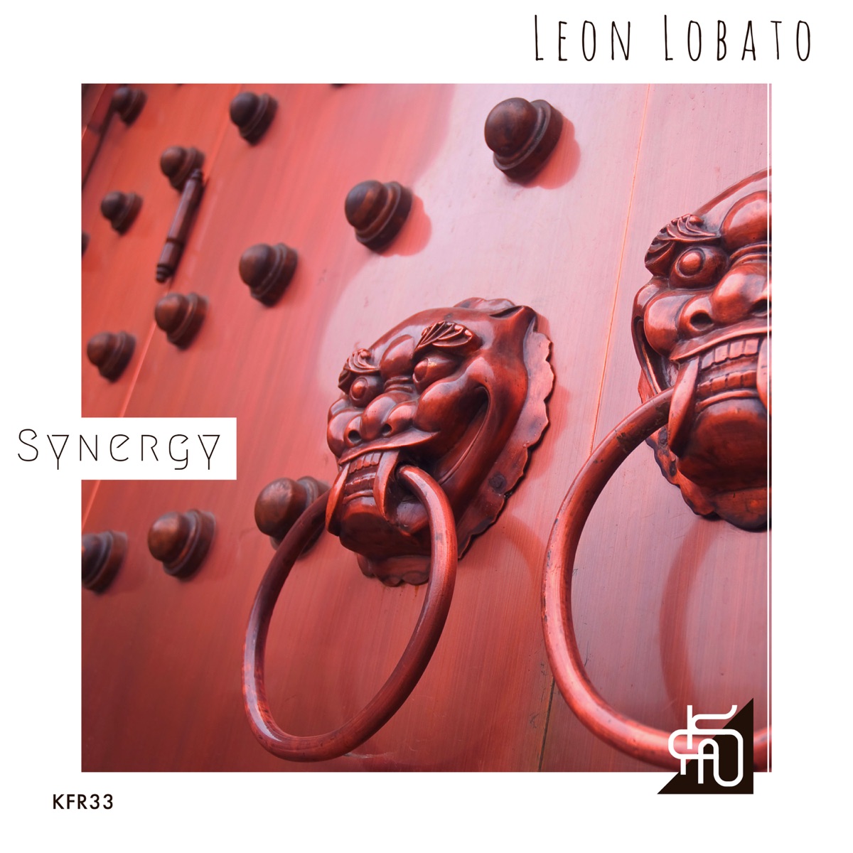 Synergy - Single by Leon Lobato & Radical Fantasy album cover