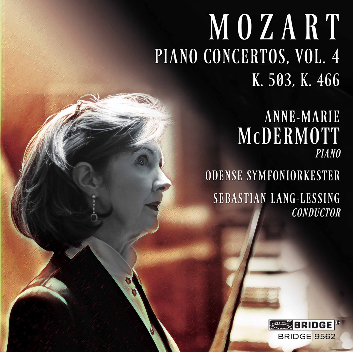 Mozart: Piano Concertos, Vol. 4 by Anne-Marie McDermott, Odense Symfoniorkester & Sebastian Lang-Lessing album cover