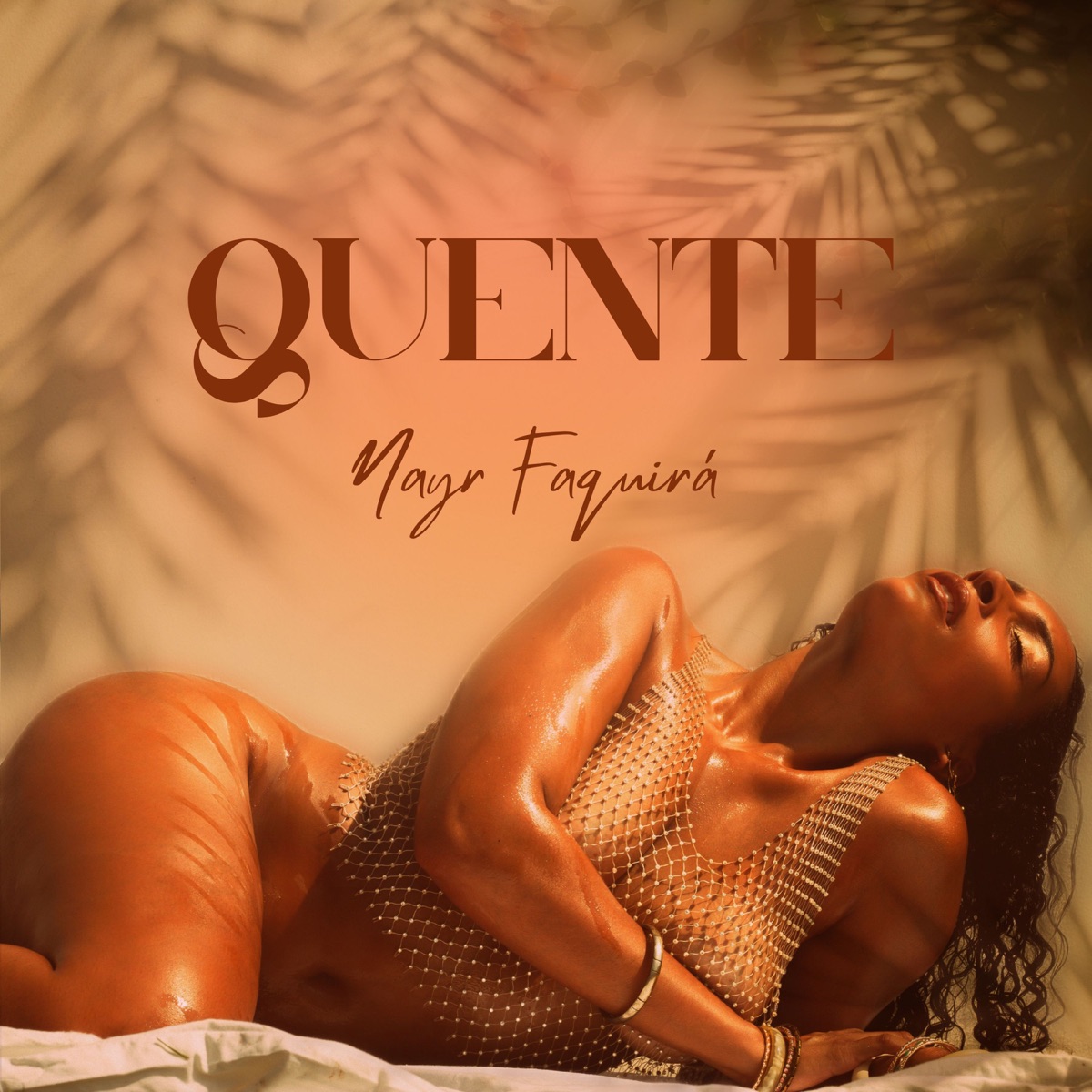 Quente - EP by Nayr Faquirá album cover