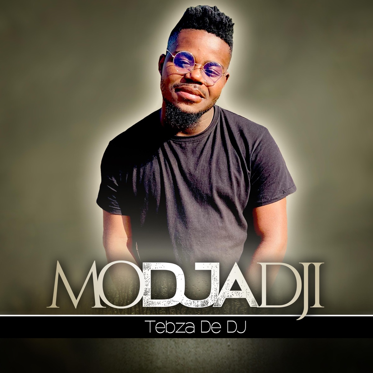 Modjadji - Single by Tebza De DJ album cover