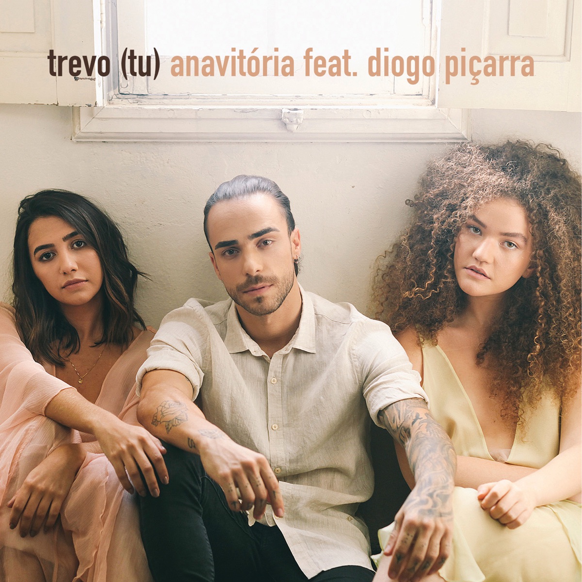 Trevo (Tu) [feat. Diogo Piçarra] - Single by Anavitória album cover