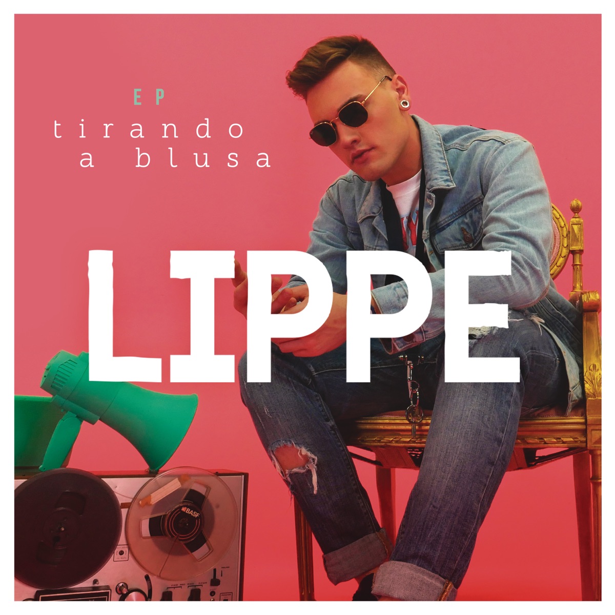 Tirando A Blusa - EP by Lippe album cover