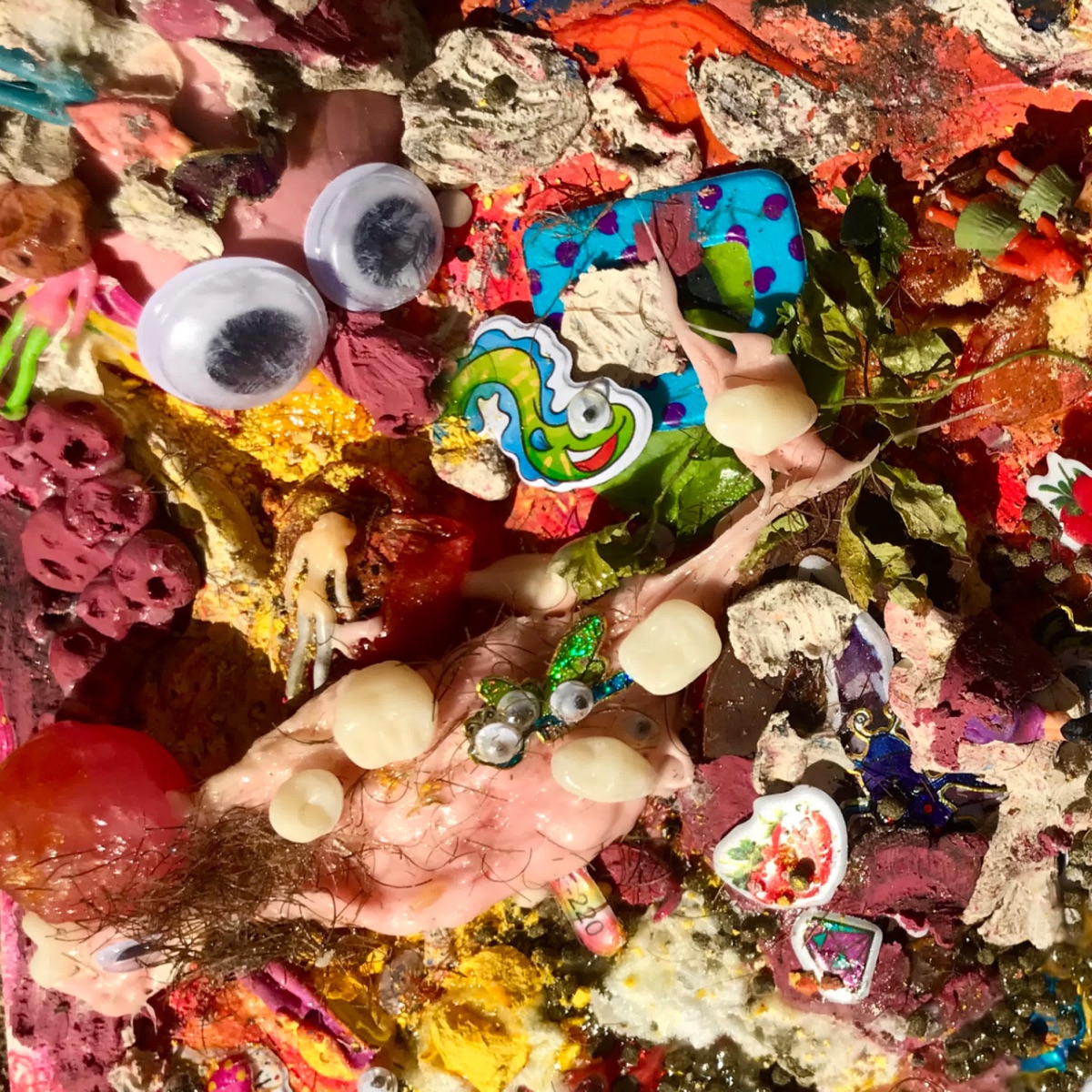 Nasty Caterpillar Strut (Blue Chew Cheerio Earpiece) - Single by Alex Paxton, Riot Ensemble & Dreammusics Ensemble album cover