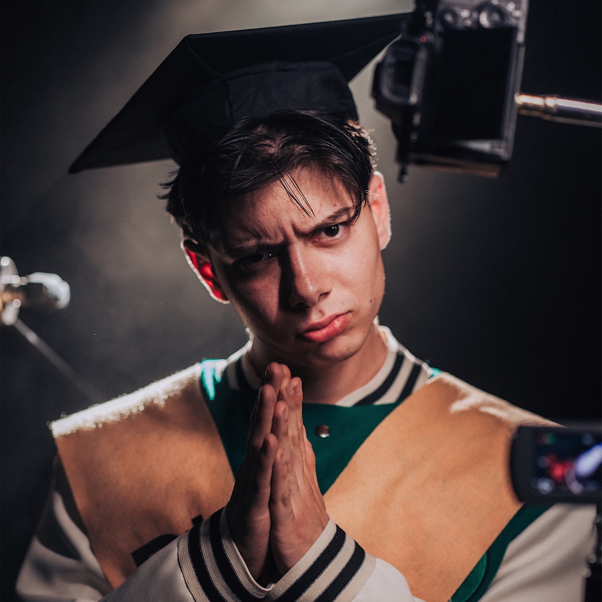DIPLOMA - Single by Veintydos album cover