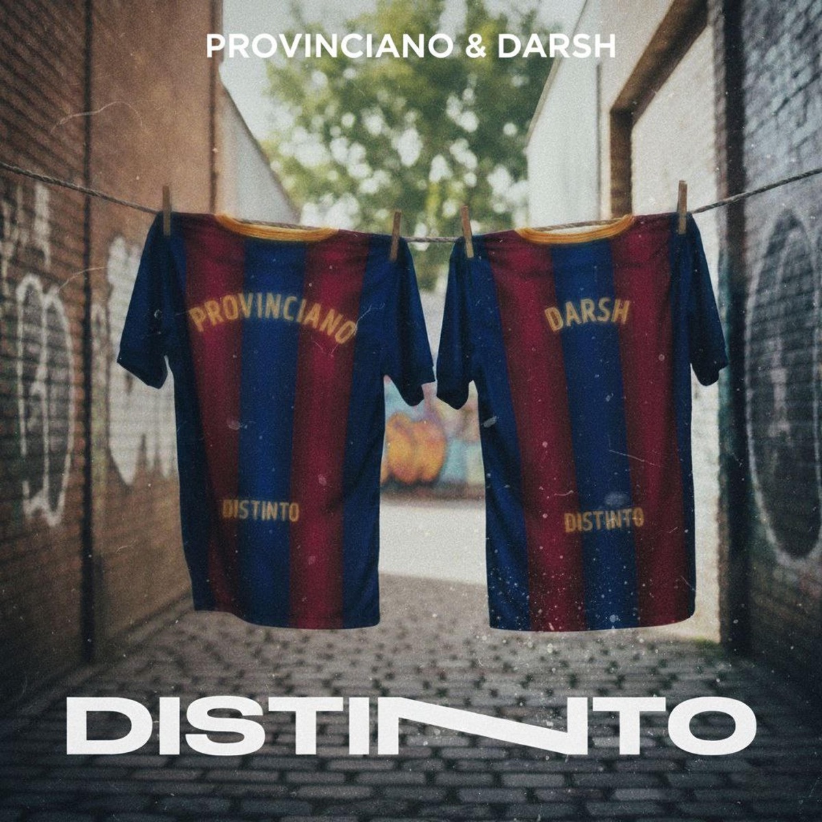 DISTINTO - Single by Provinciano & Darsh album cover