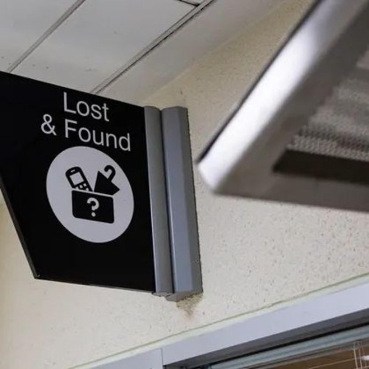 lost&found (feat. gutzz) - Single by v3rg1ll album cover