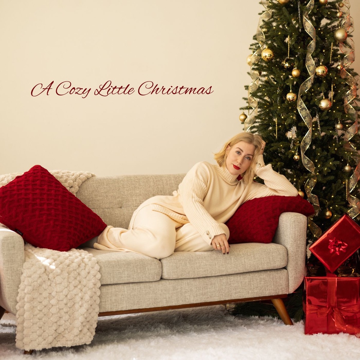 A Cozy Little Christmas - EP by Carley Davis album cover