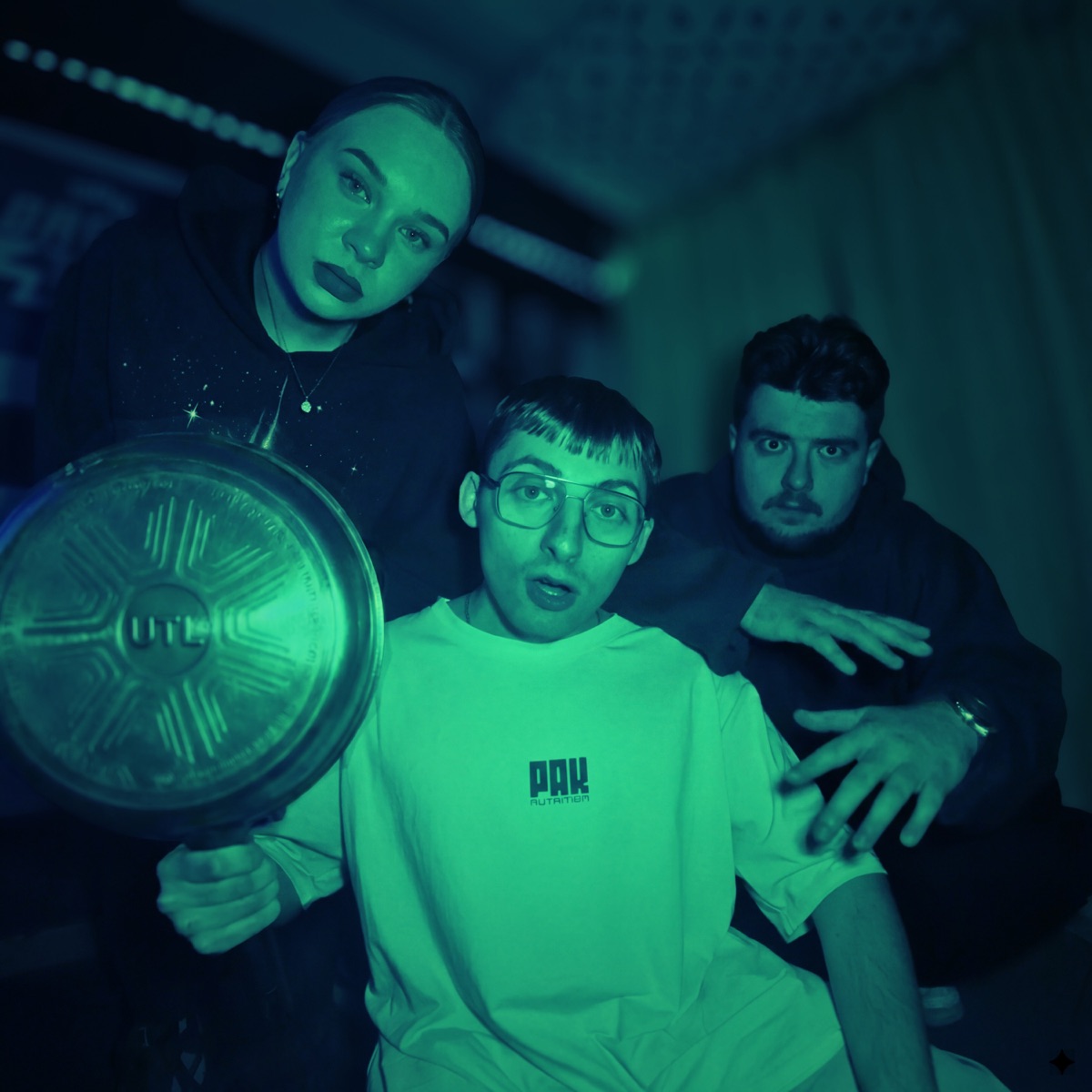 DRUGI DOM (feat. Tyredd) - Single by UTL, Lia, Populous & @prodby_ksk album cover