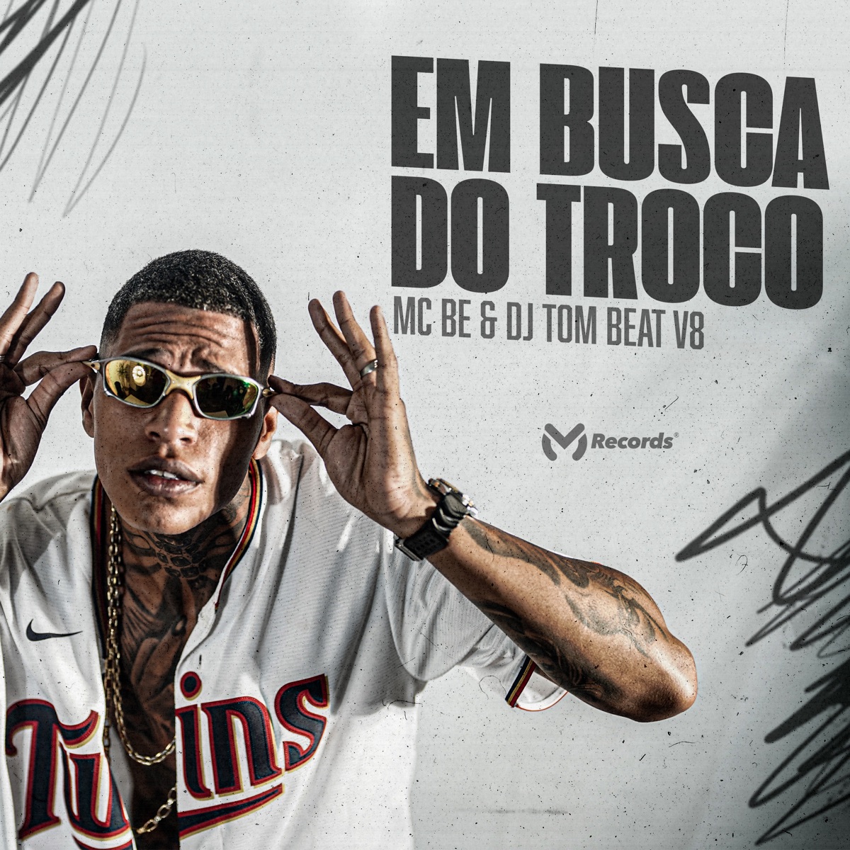 Em Busca do Troco - Single by MC Be & MC TOM BEAT V8 album cover