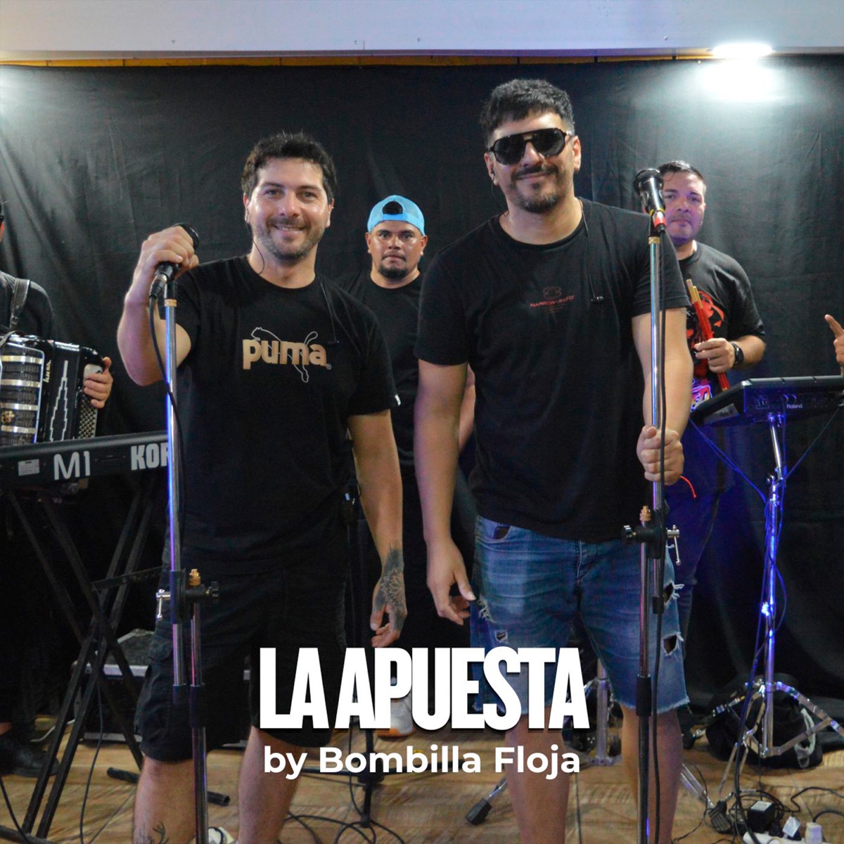 El Detallito / A Chillar a Otra Parte / Mi Celosa Hermosa / La Pareja del Momento / Te Seguiré Esperando (feat. La Apuesta) - EP by Bombilla Floja album cover
