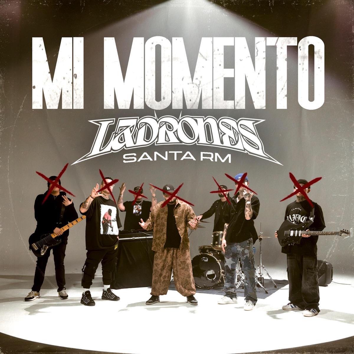 Mi Momento - Single by Ladrones & Santa RM album cover