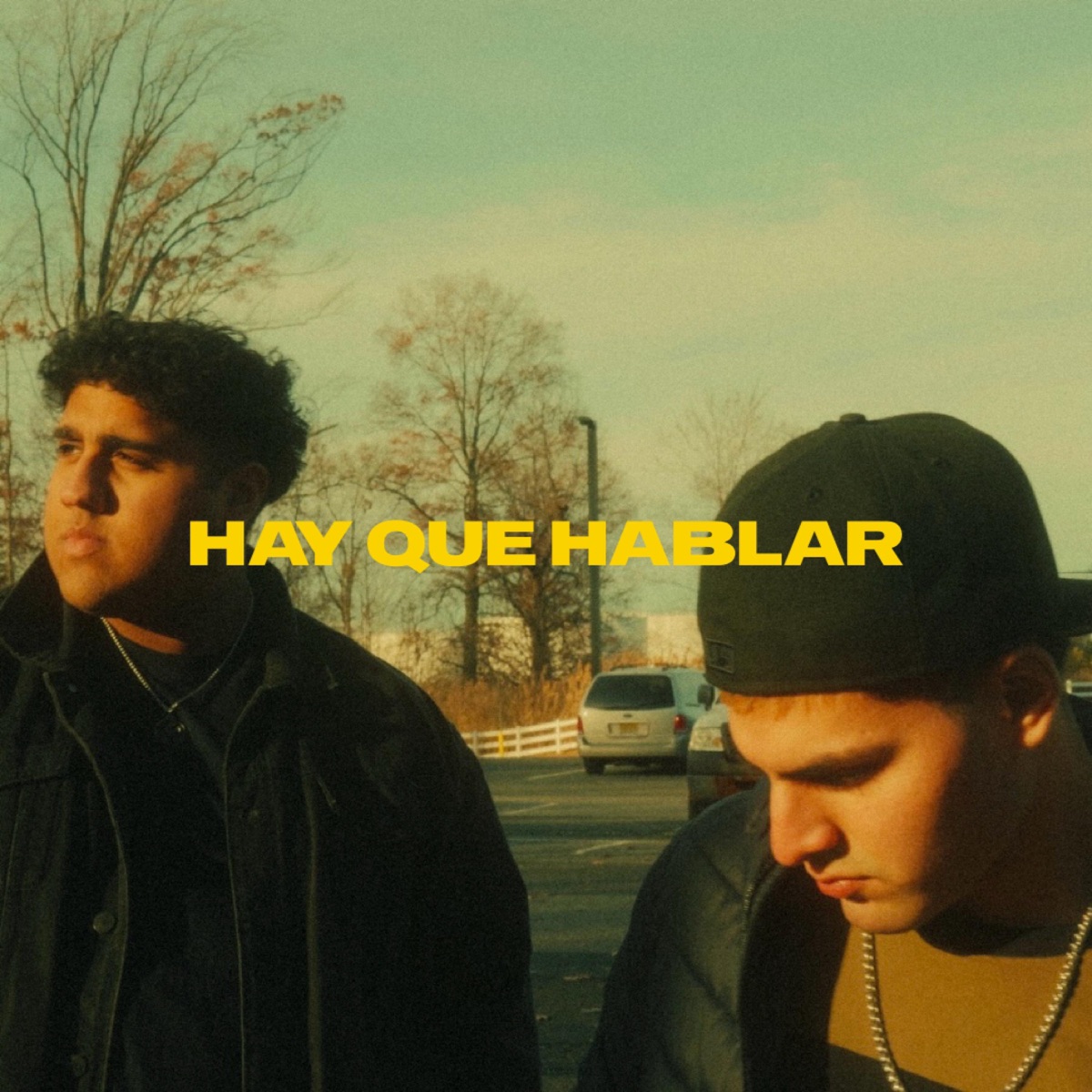 Hay Que Hablar (feat. Juanqui) - Single by Simarjit album cover