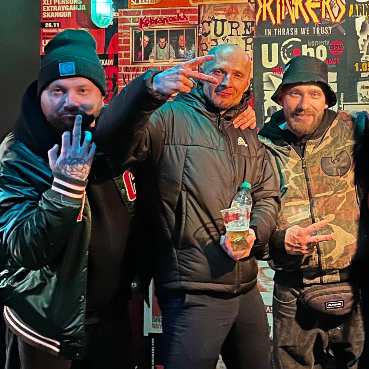Kokpit (feat. Rakos, Kuchcik, DJ HWR & KPSN) - Single by Palec Klasycznie album cover