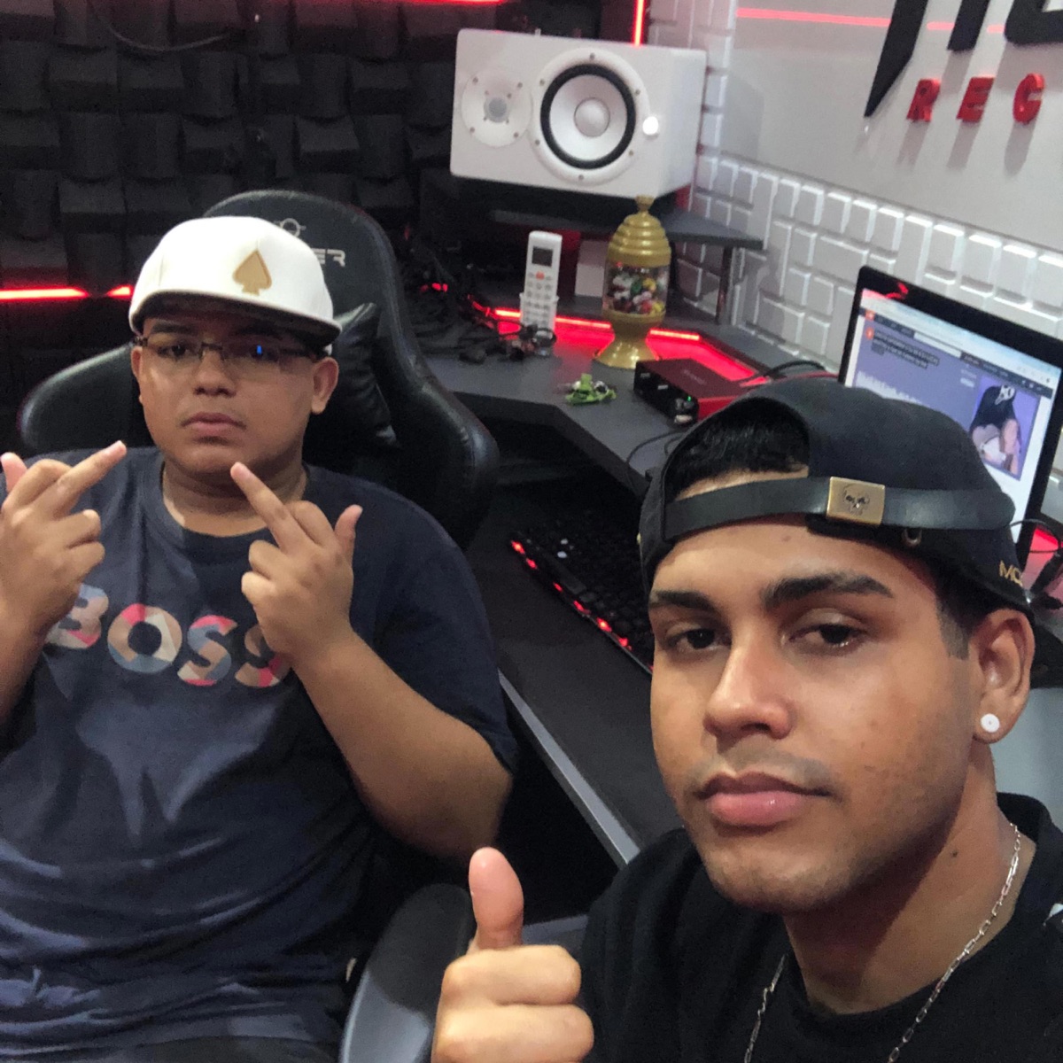 GAROTA SAFADINHA (feat. Dj Lucas Martins) - Single by DJ SG OFC album cover