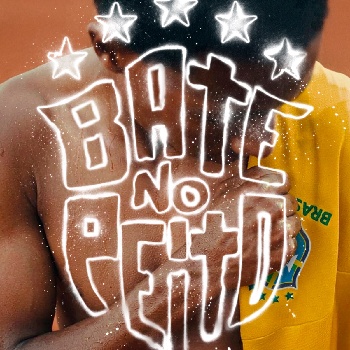 Bate no Peito - Single by Papatinho, LUDMILLA, João Gomes, Zeca Pagodinho, Samuel Rosa, Veigh & Fome de Música album cover