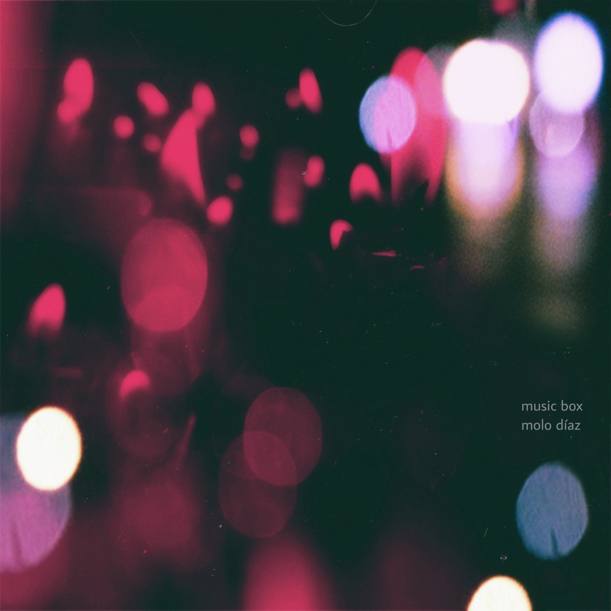 Music Box (Studio) by molo díaz album cover