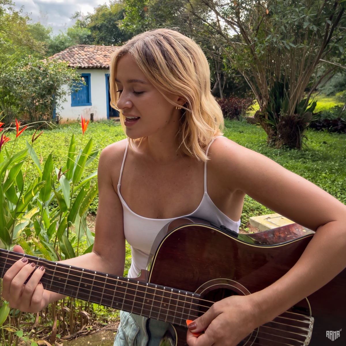 Não Olhe Assim - Single by Isabella Gaspary album cover