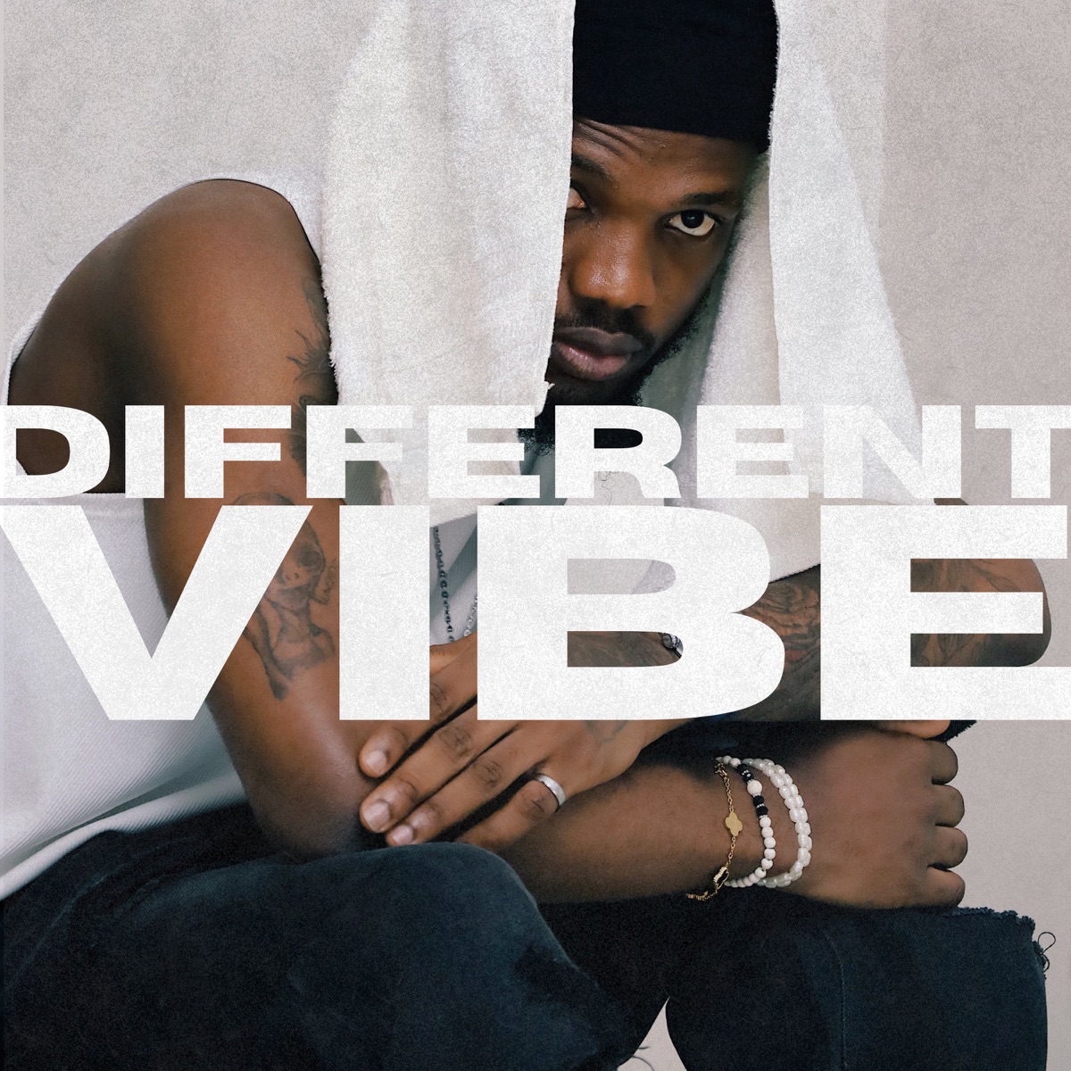 Different Vibe - Single by SIMBARAJA, Keianka & Bigsino album cover