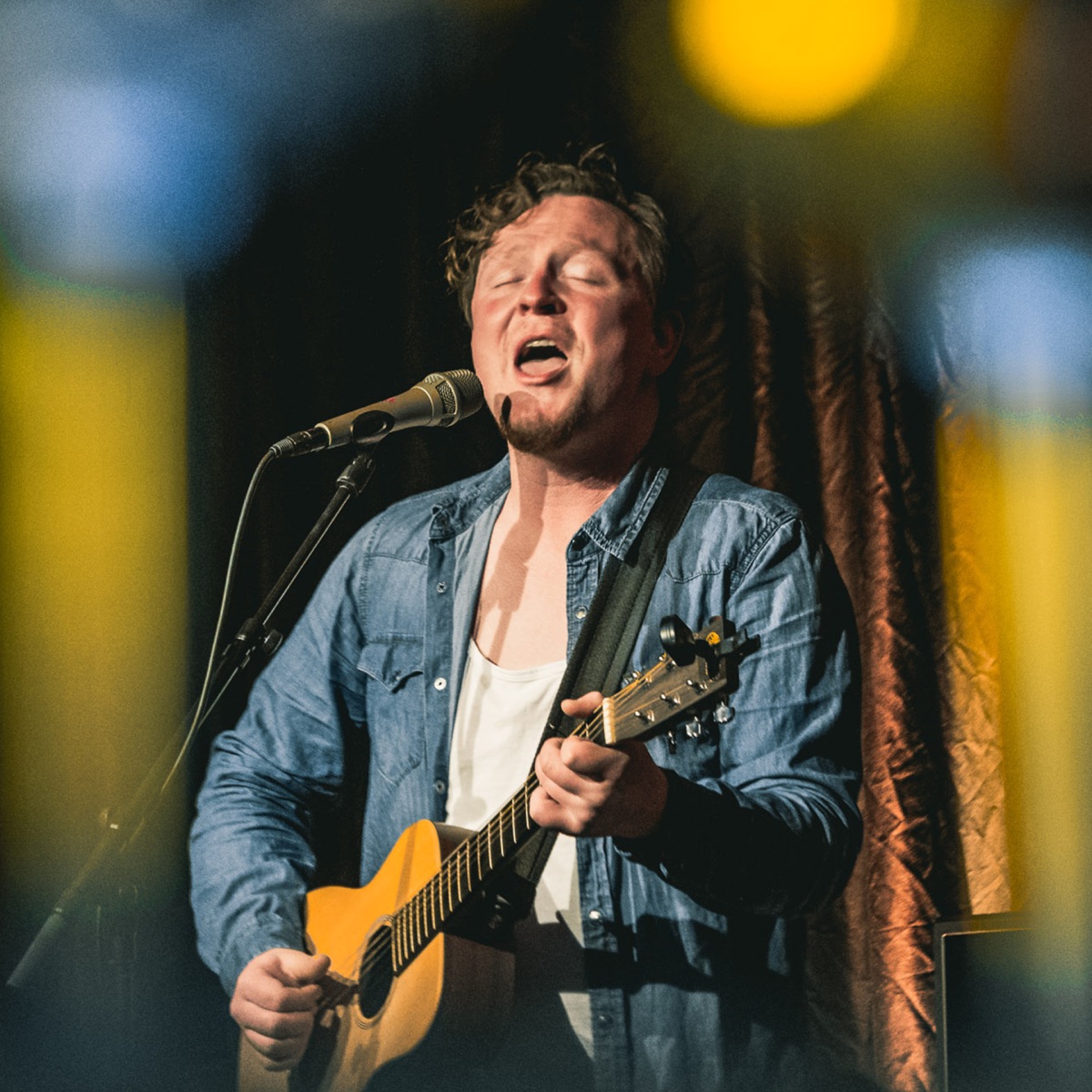 Into the Blue - Single by Heen Martens album cover