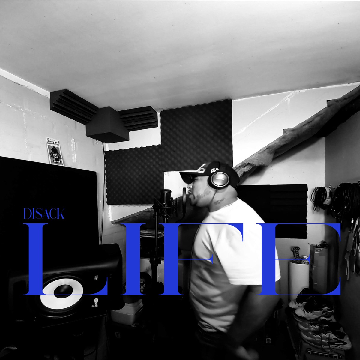 LIFE - Single by Disack album cover