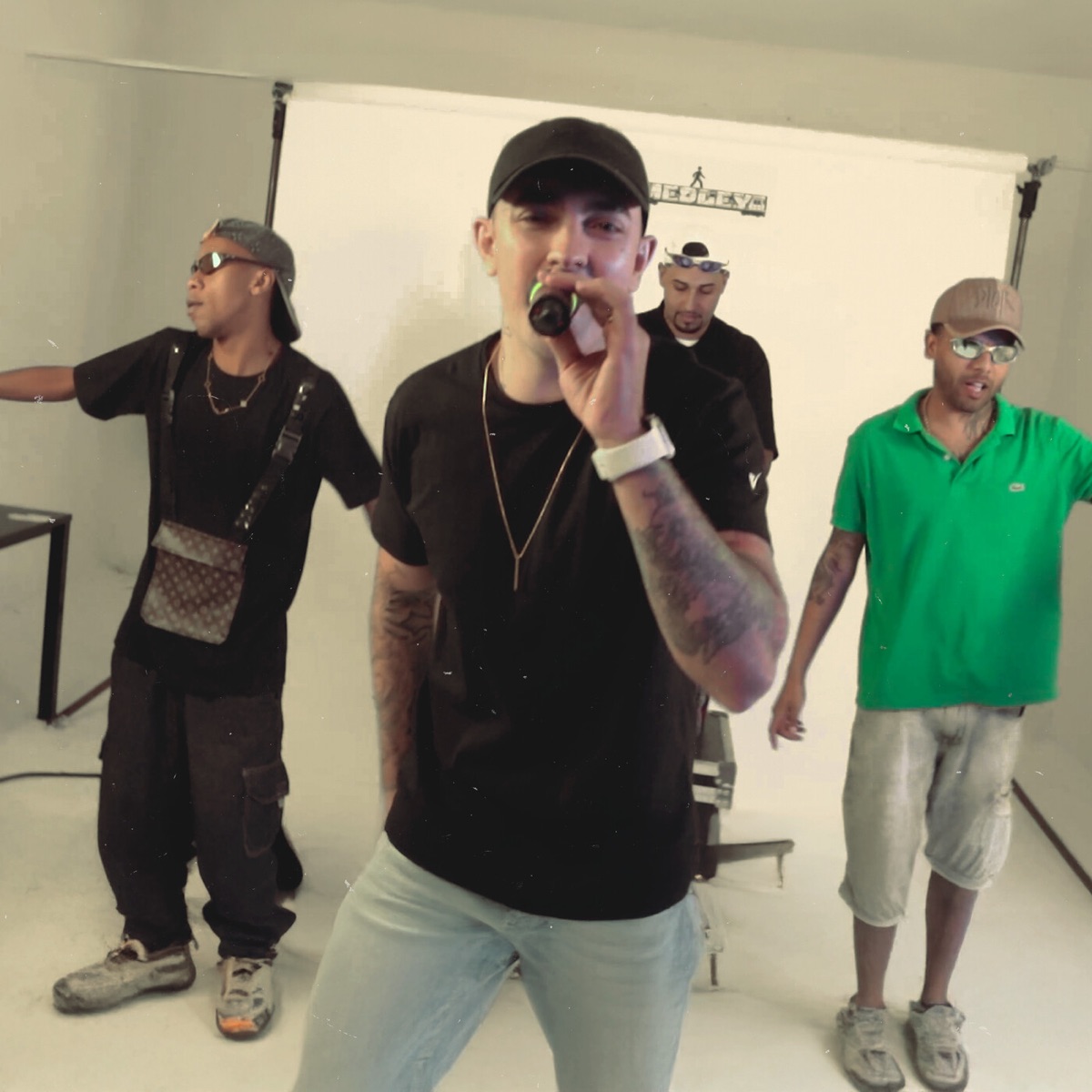 QG dos Medley 4 (feat. Mc Phe Cachorrera, Mc guizinho niazi, Dodida & DJ GH) - Single by QG Dos Medley album cover
