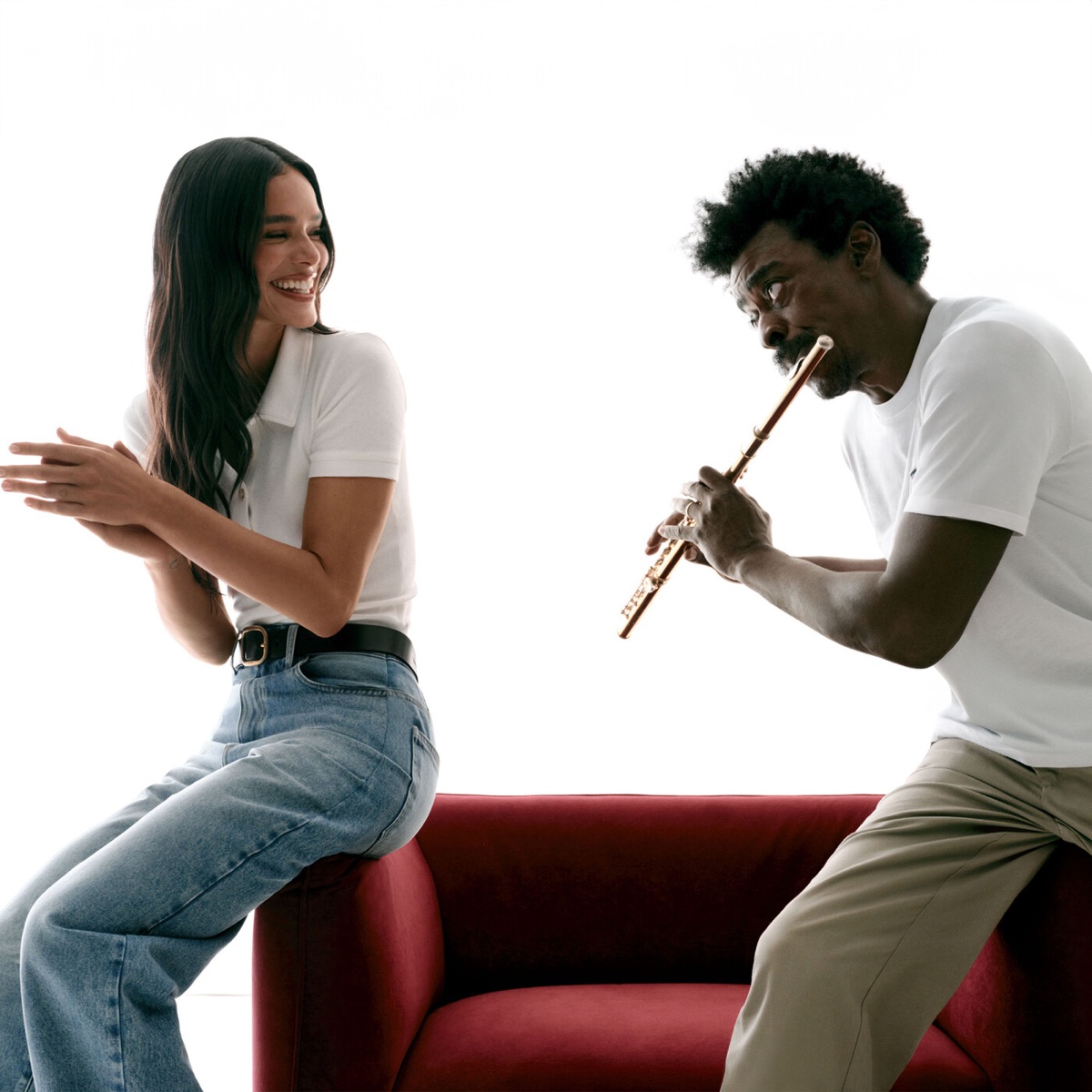 O Descobridor dos Sete Mares - Single by Seu Jorge & Bruna Marquezine album cover