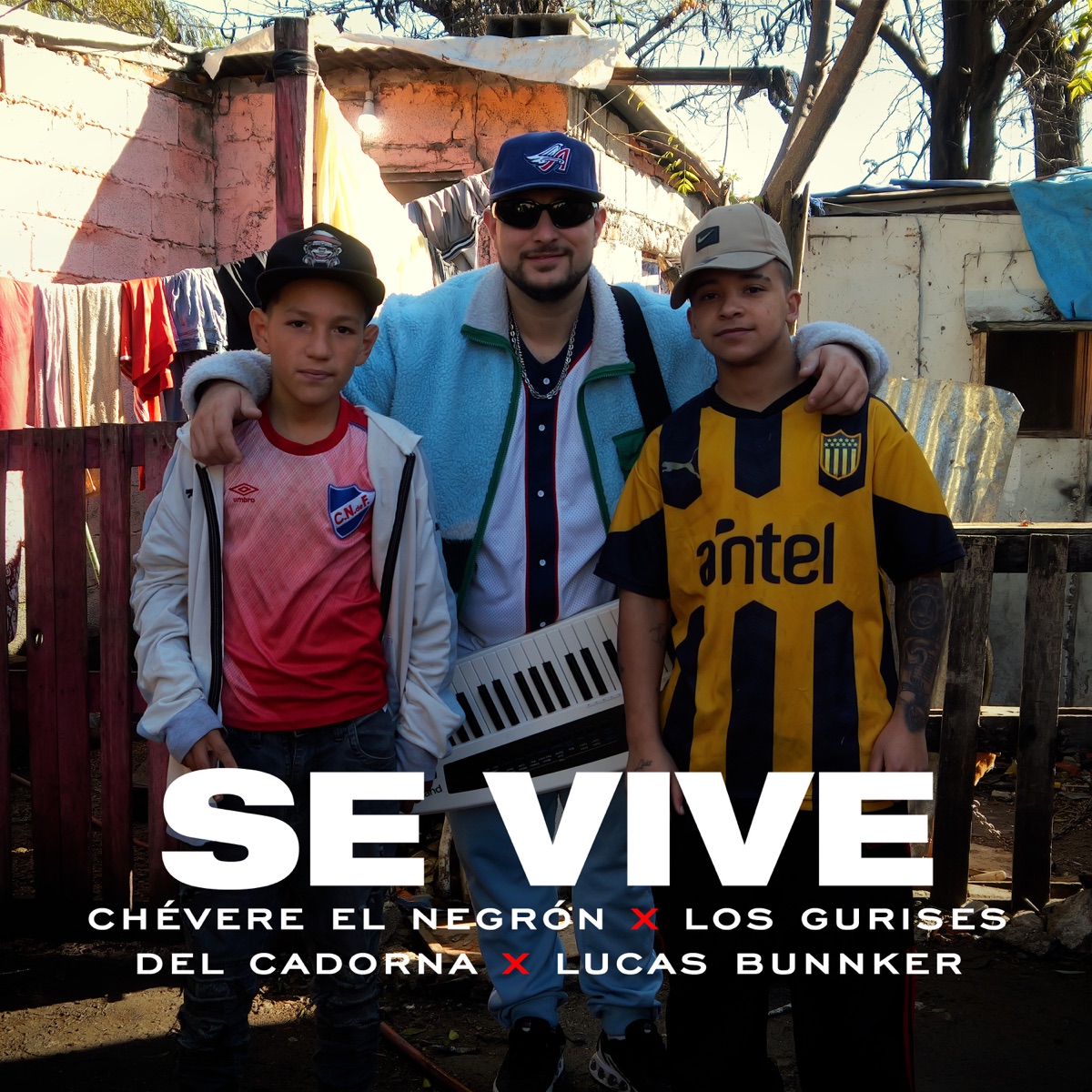 Se Vive - Single by Chevere ElNegron, Lucas Bunnker & Los Gurises Del Cadorna album cover