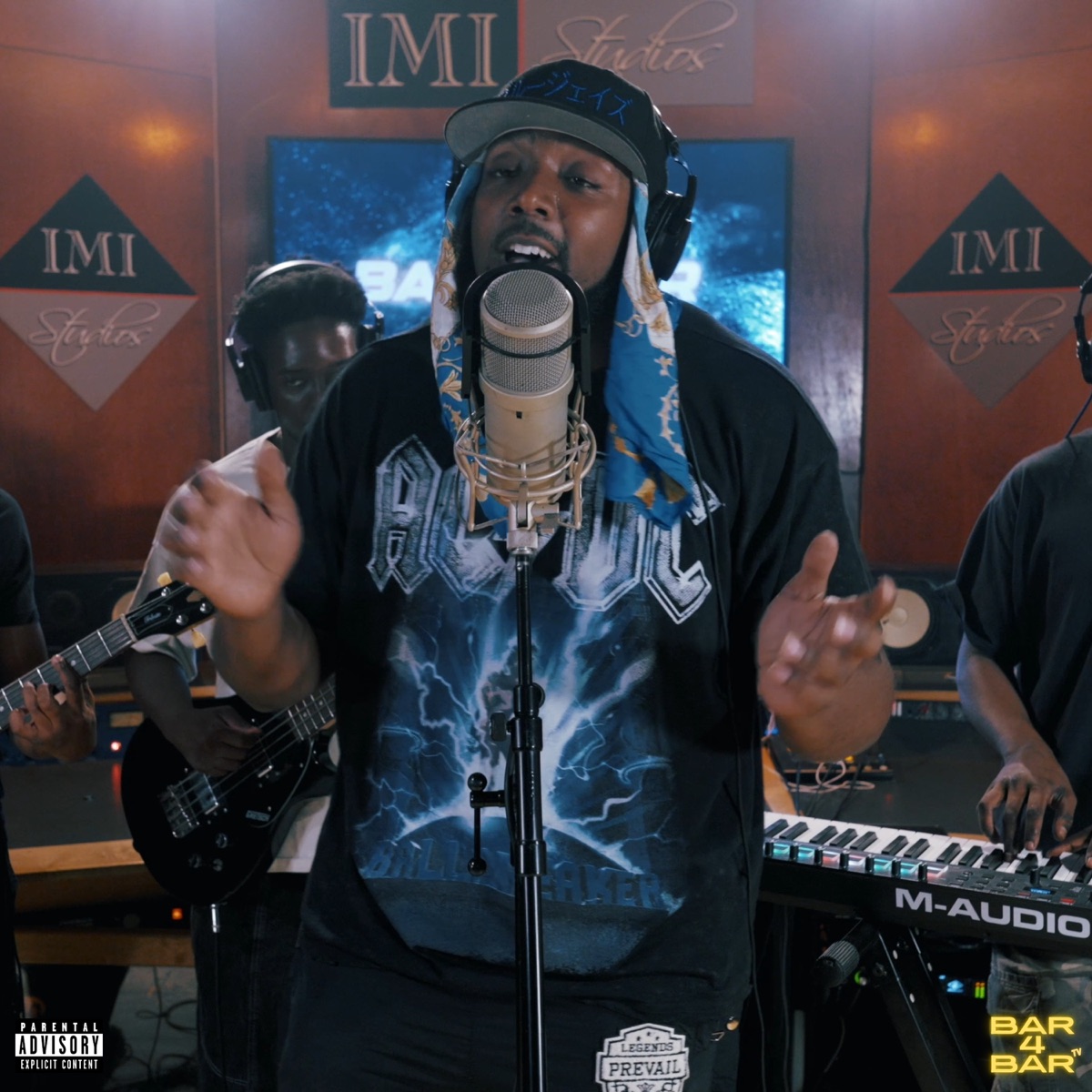 Uh Uh Uh (Live) - Single by Bar4Bar.TV & QPOPPA album cover