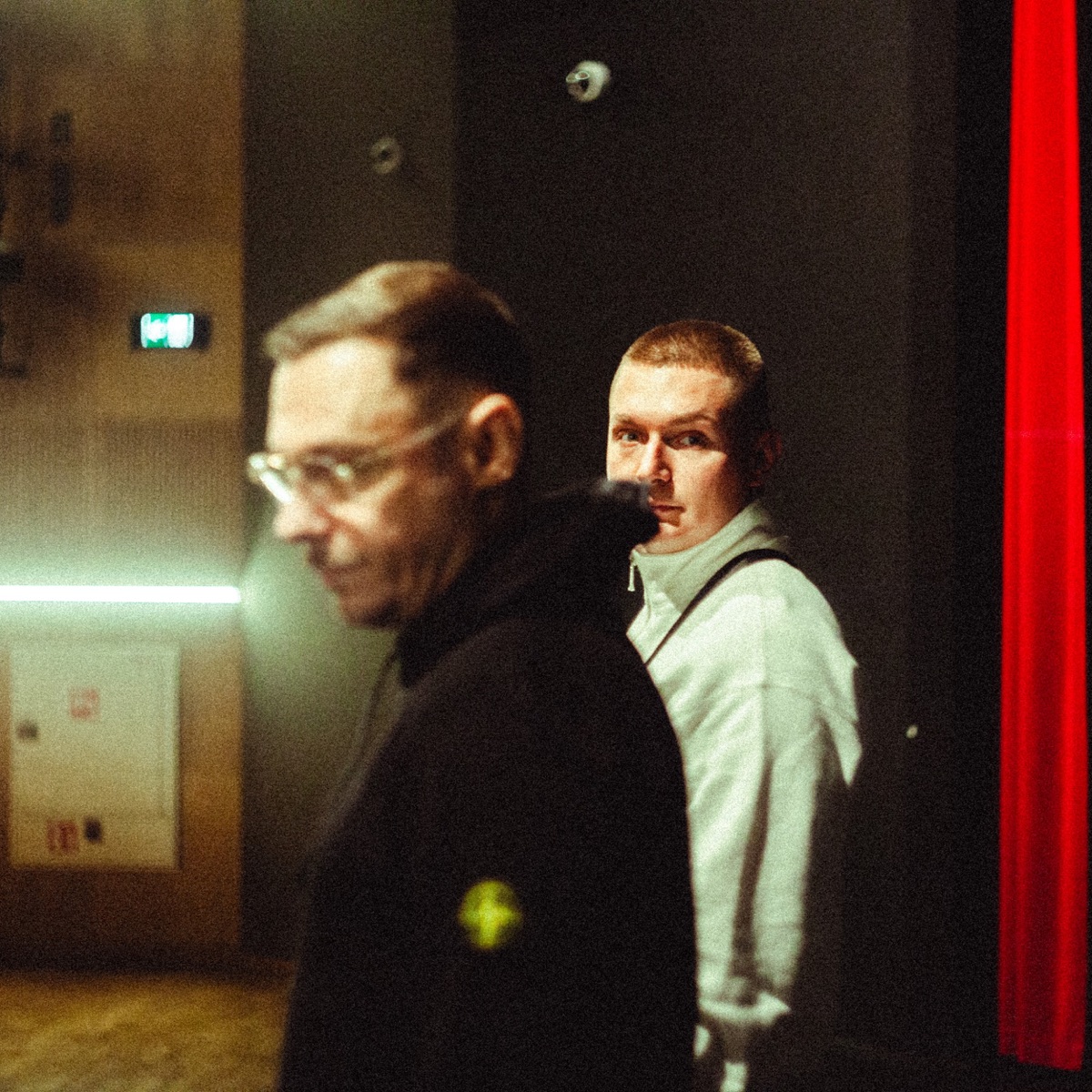 Na chodniku - Single by Rastek & Małolat album cover