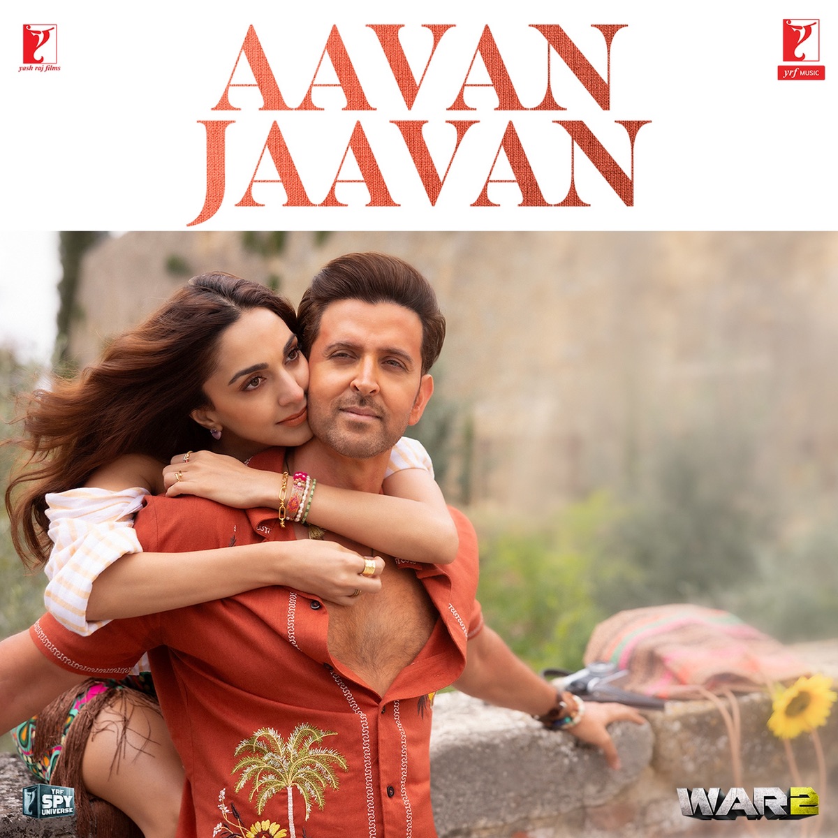 Aavan Jaavan (From "WAR 2") - Single by Pritam, Arijit Singh, Nikhita Gandhi & Amitabh Bhattacharya album cover