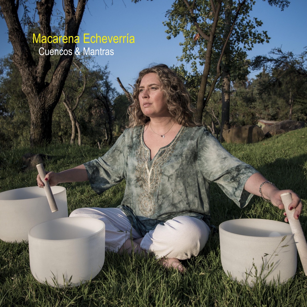 Cuencos & Mantras (Special Version) by Macarena Echeverría album cover