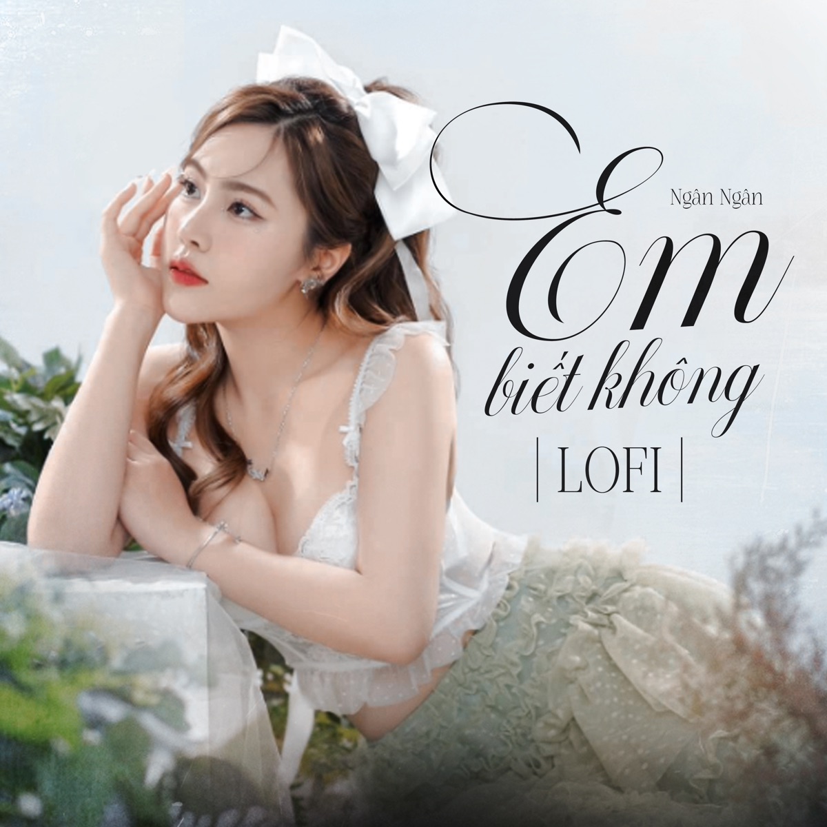 Em Biết Không (Lofi) - Single by Ngân Ngân album cover