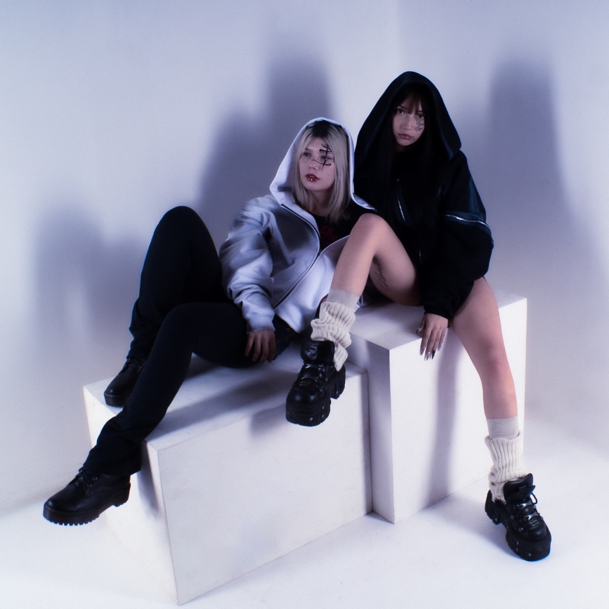 SAKURA - Single by Redforum album cover