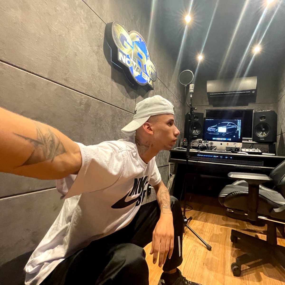 Surfando - Single by Zanotti, MC Oliver & On_Rodriguess album cover