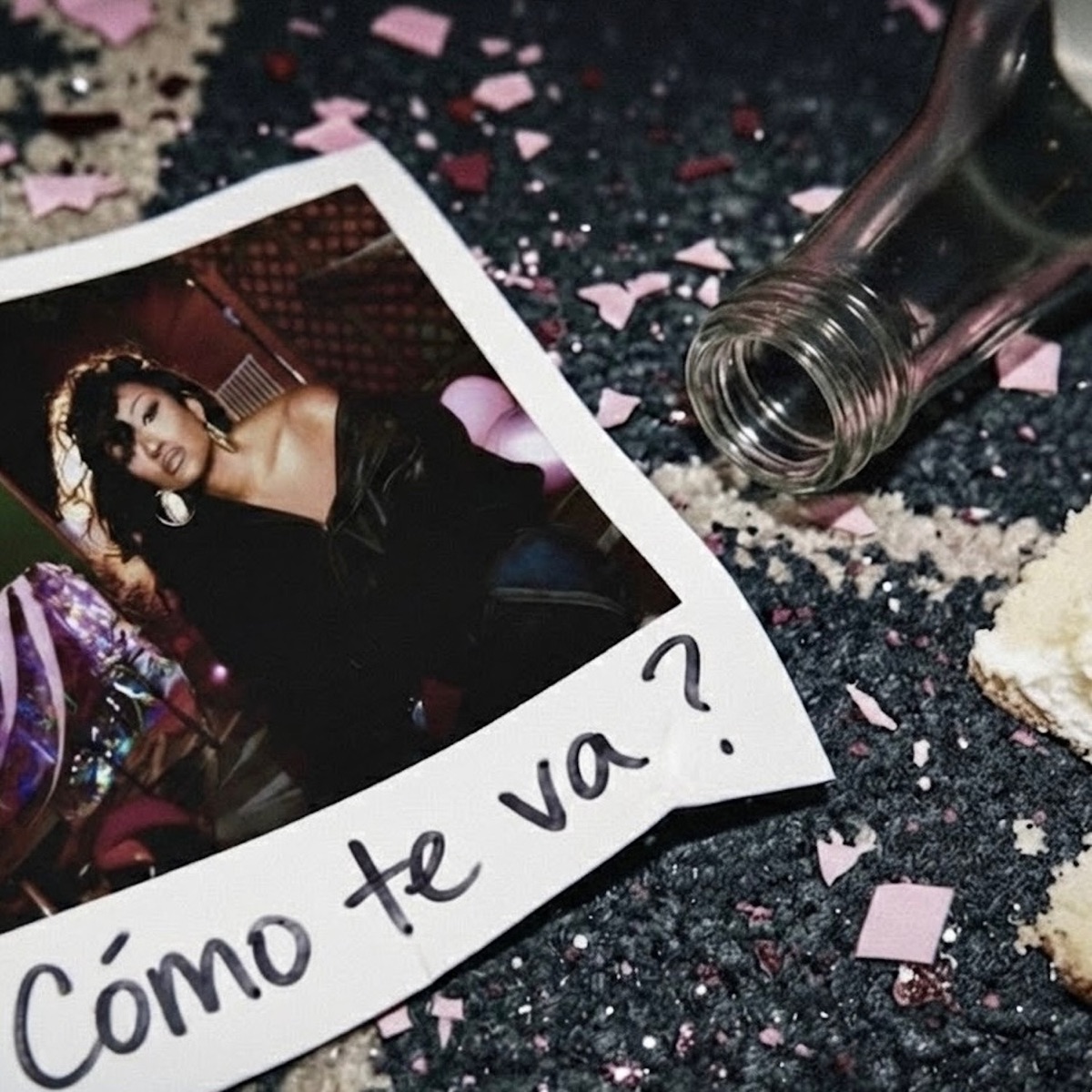 Cómo Te Va? - Single by MXKA album cover