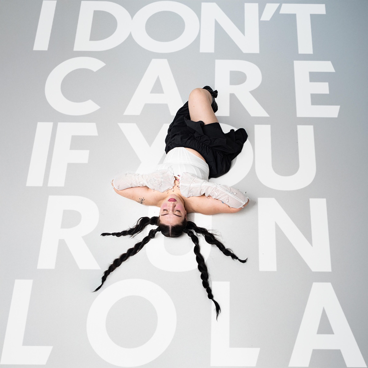 idc if u run - Single by Lola Nogueira & Ale Poe album cover